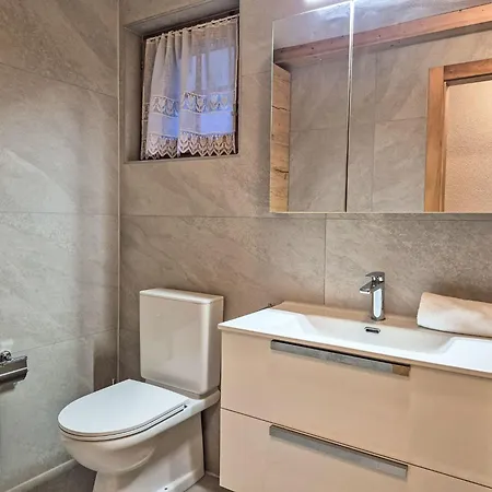 شاليه Panorama Des Cimes By Interhome نينداز