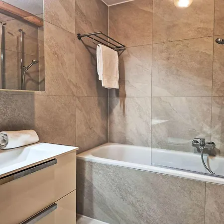 شاليه Panorama Des Cimes By Interhome نينداز